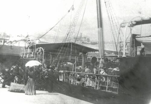 Bastimenti in partenza da Genova
